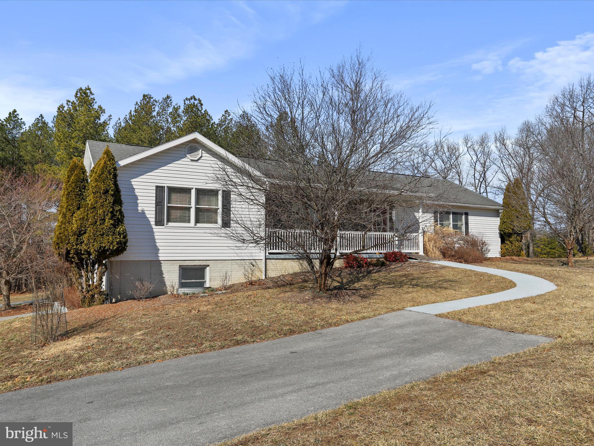 FAIRVIEW OAKS - Residential