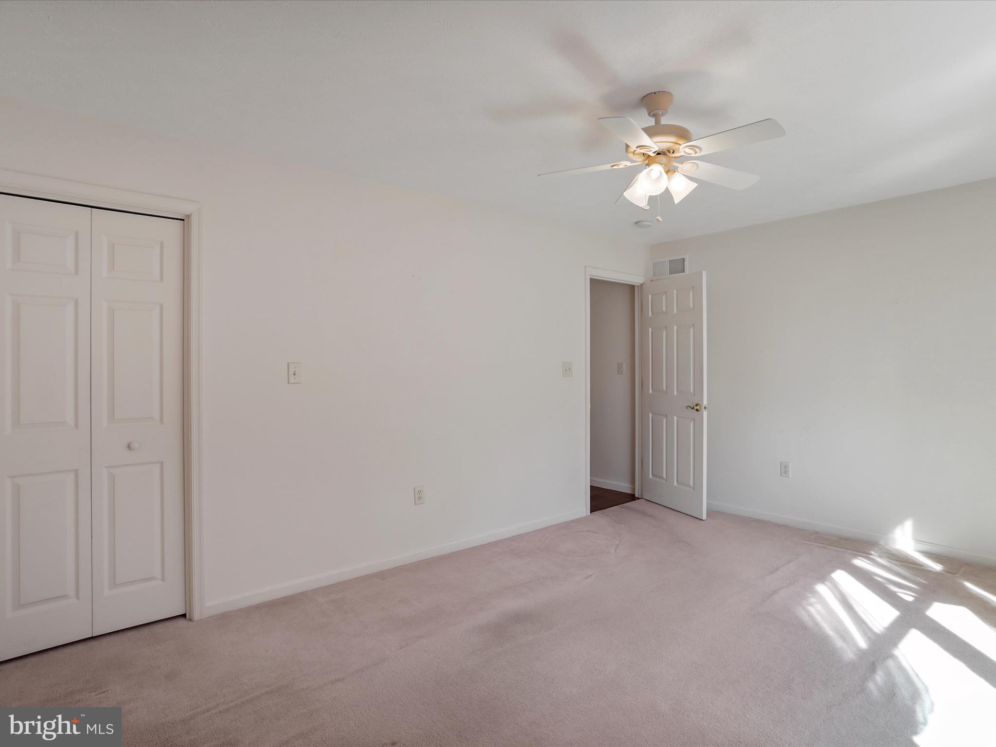 FAIRVIEW OAKS - Residential