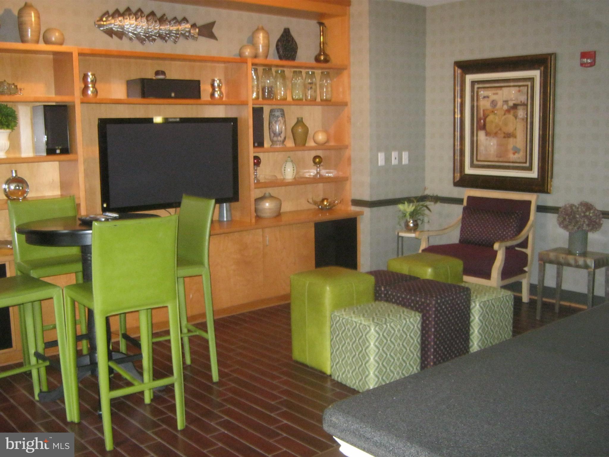 STATION SQUARE - Residential Lease