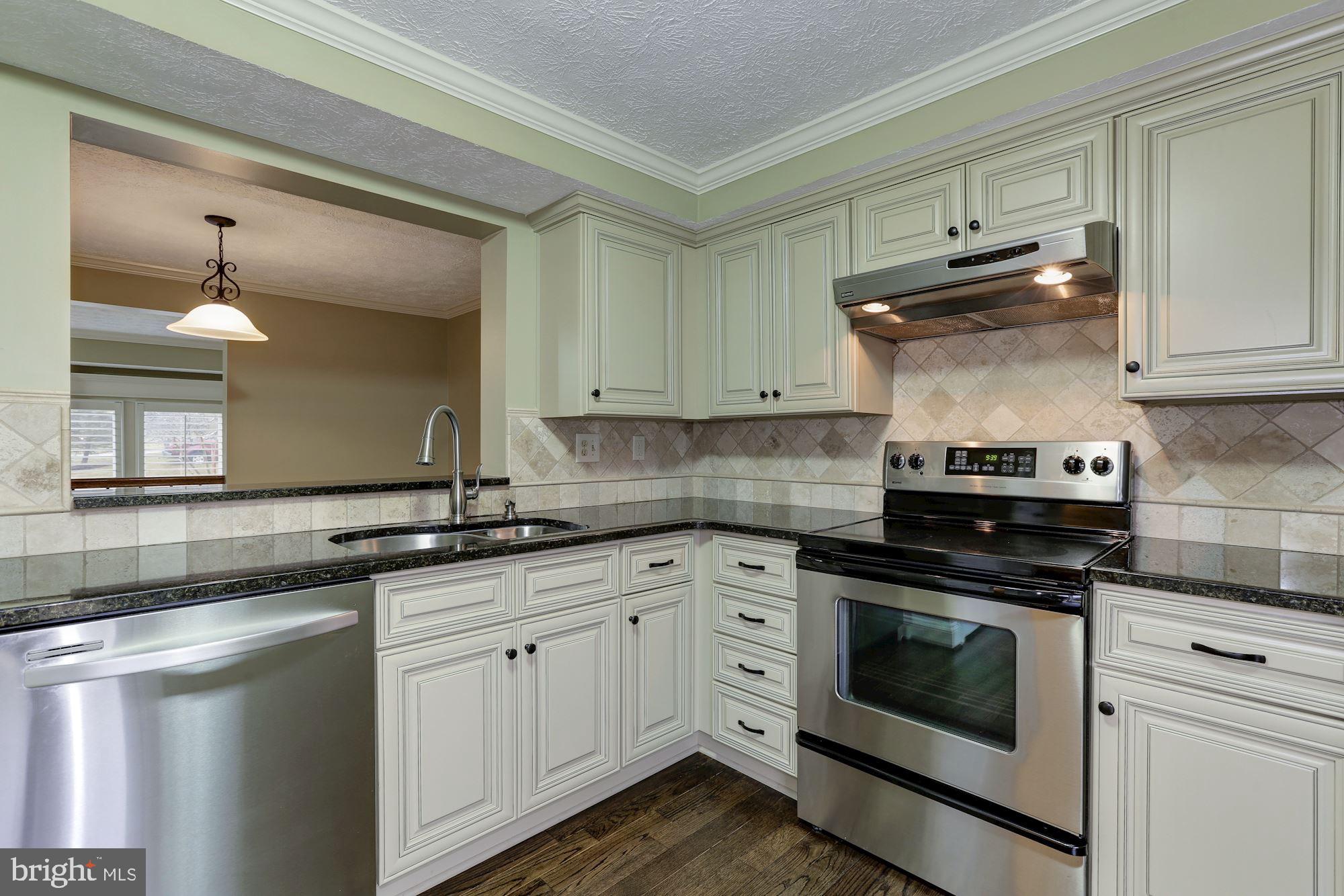 KINGS MEADE - Residential Lease