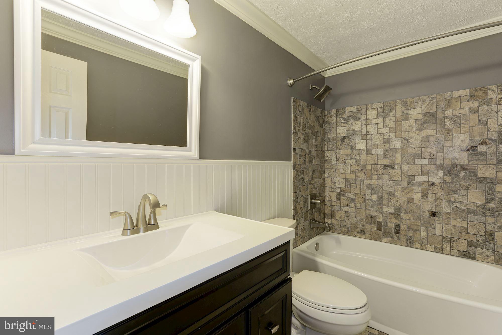 KINGS MEADE - Residential Lease