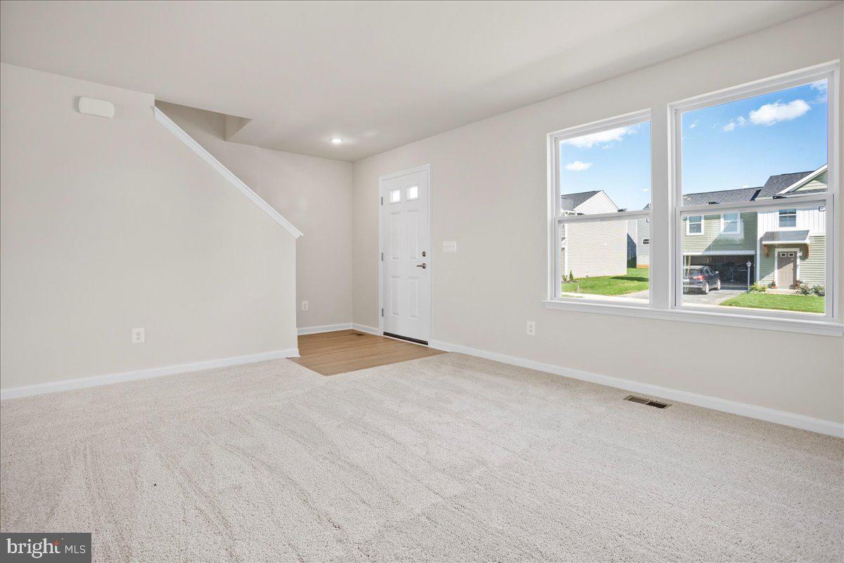 HUNTWELL WEST - Residential