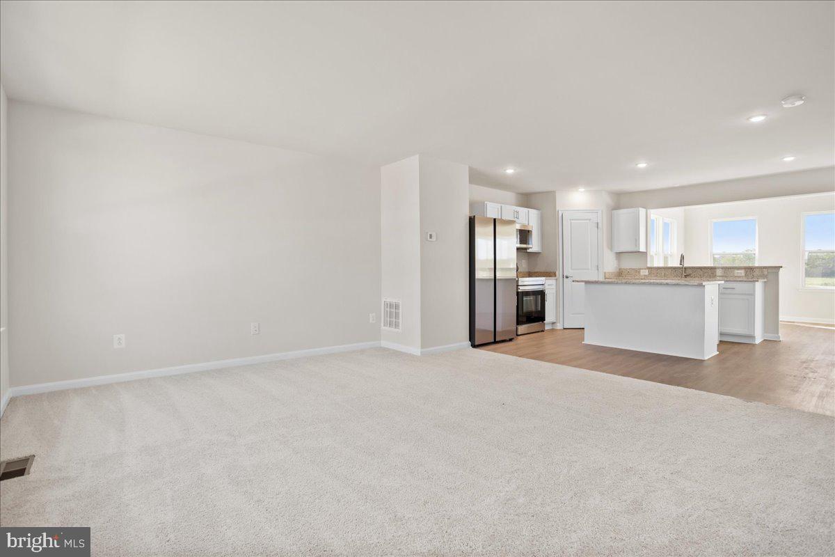 HUNTWELL WEST - Residential