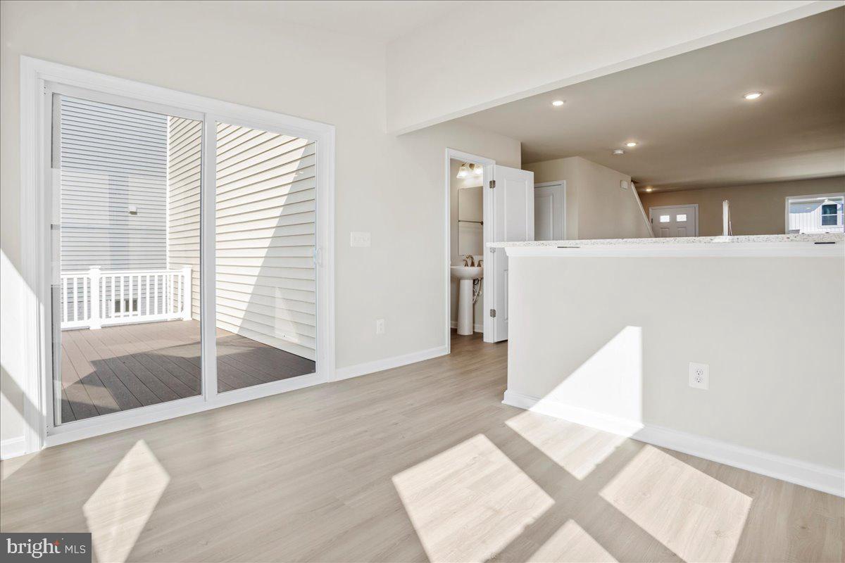 HUNTWELL WEST - Residential