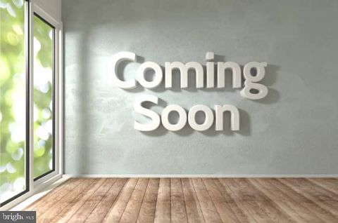 516 GLENEAGLE DRIVE FREDERICKSBURG VA 22405