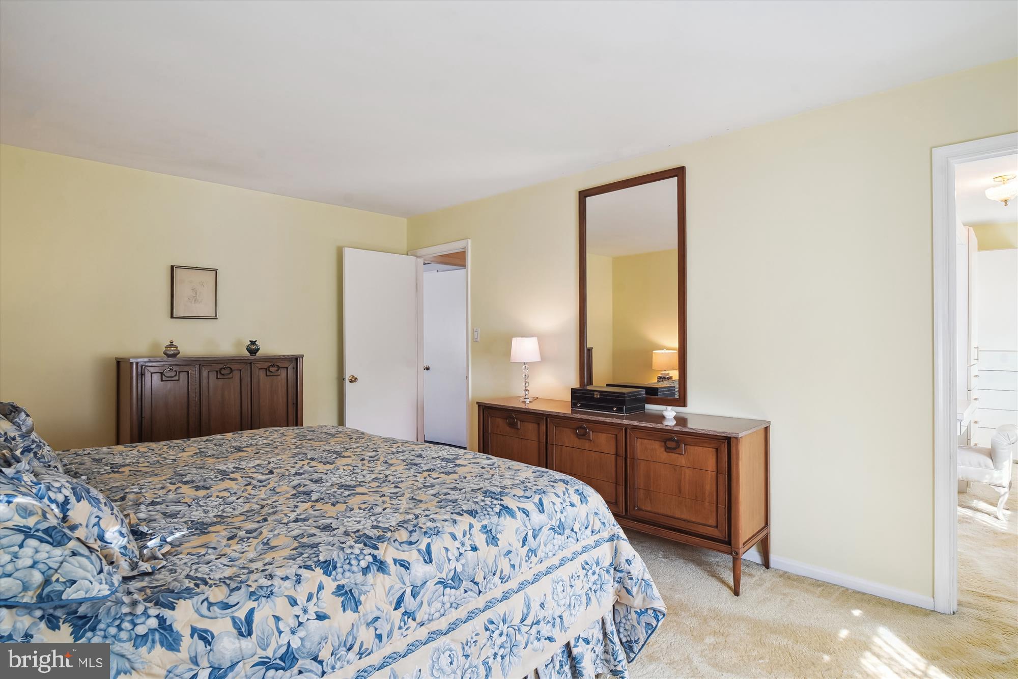 REGENCY ESTATES - Residential