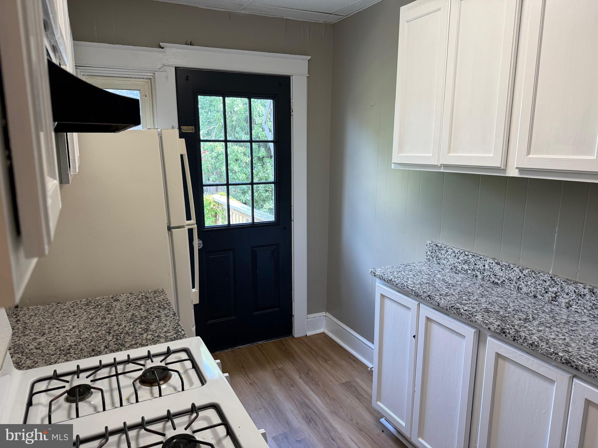 WEST END LANCASTER - Residential Lease