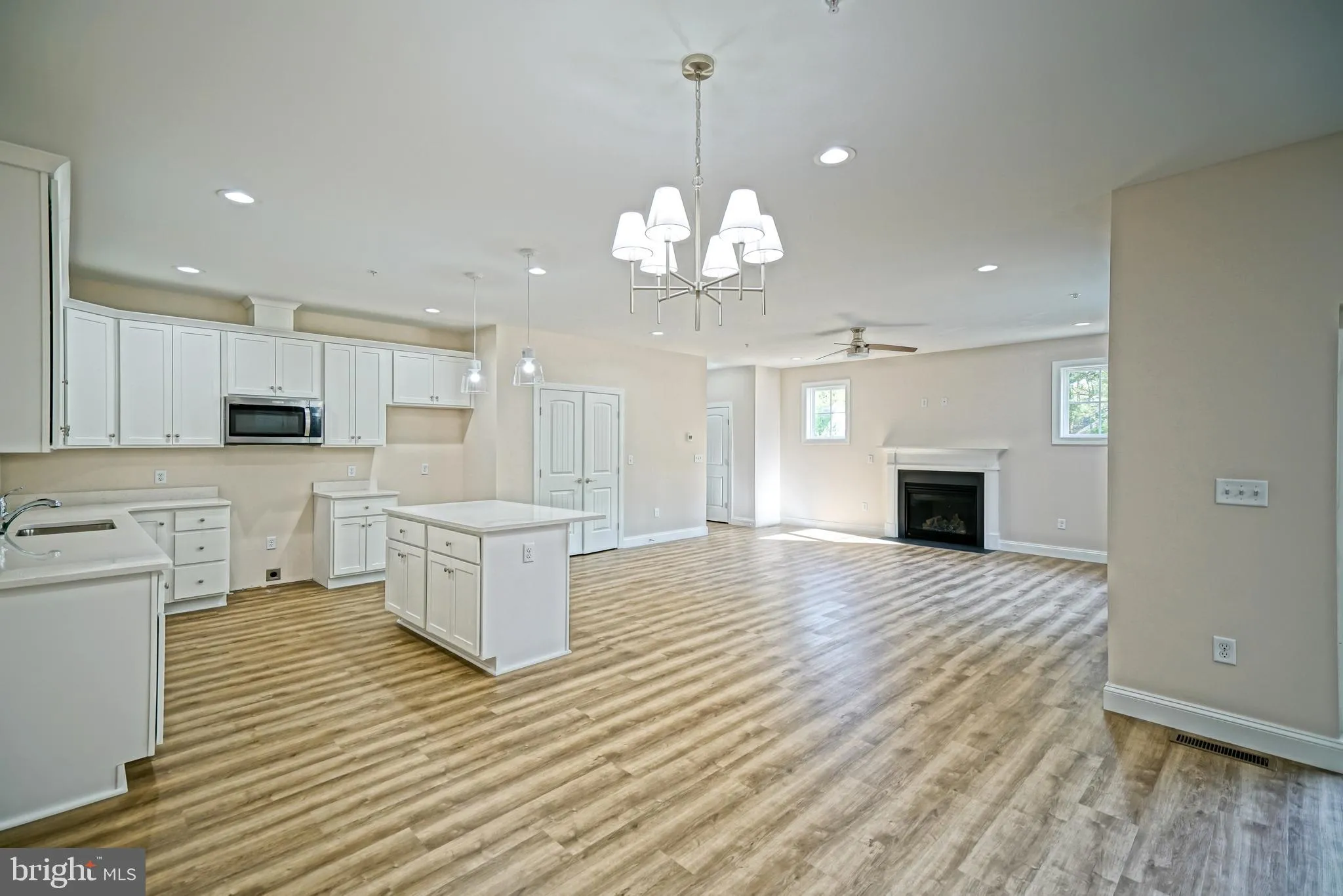 Milton, Delaware 19968, United States, 3 Bedrooms Bedrooms, ,3 BathroomsBathrooms,Residential,Pending,133402