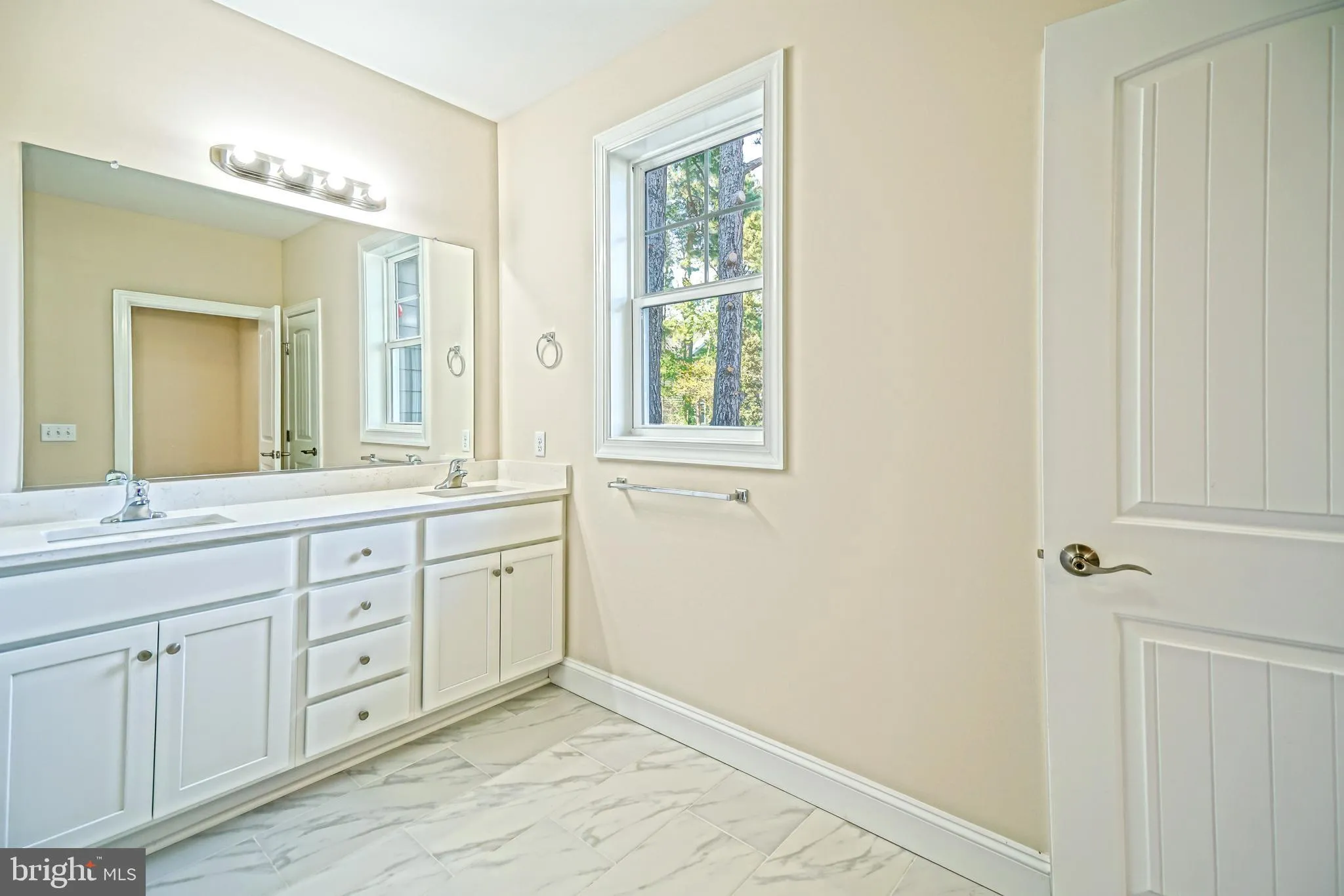 Milton, Delaware 19968, United States, 3 Bedrooms Bedrooms, ,3 BathroomsBathrooms,Residential,Pending,133402