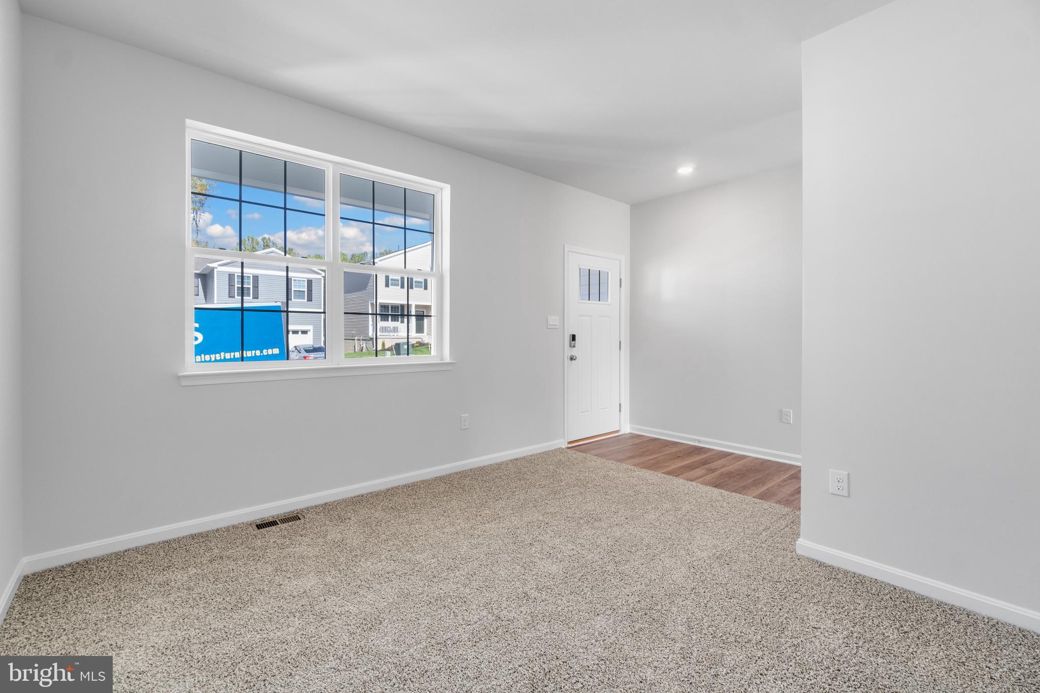 RED HILL - Residential