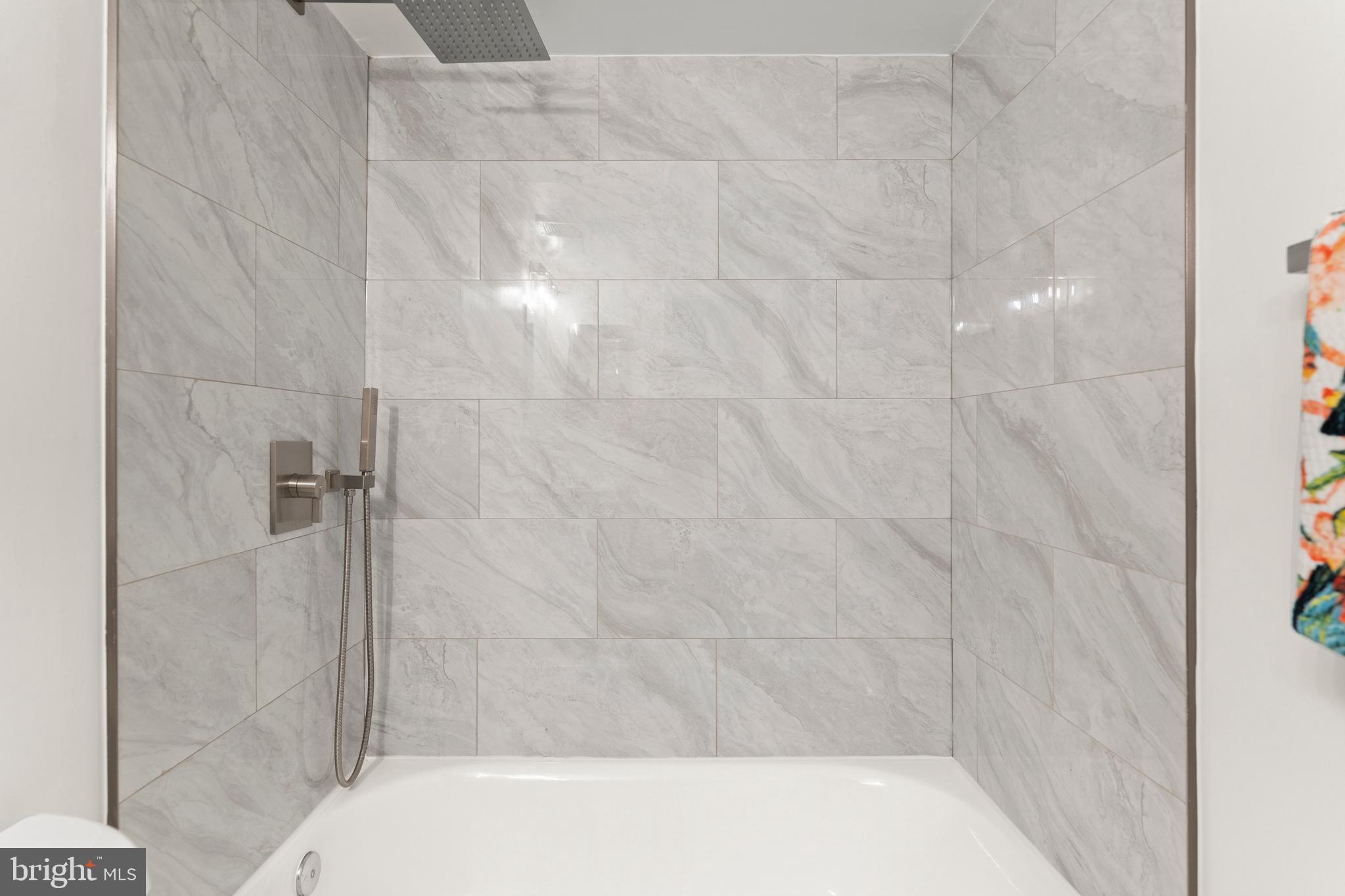 WATERGATE AT LANDMARK - Residential