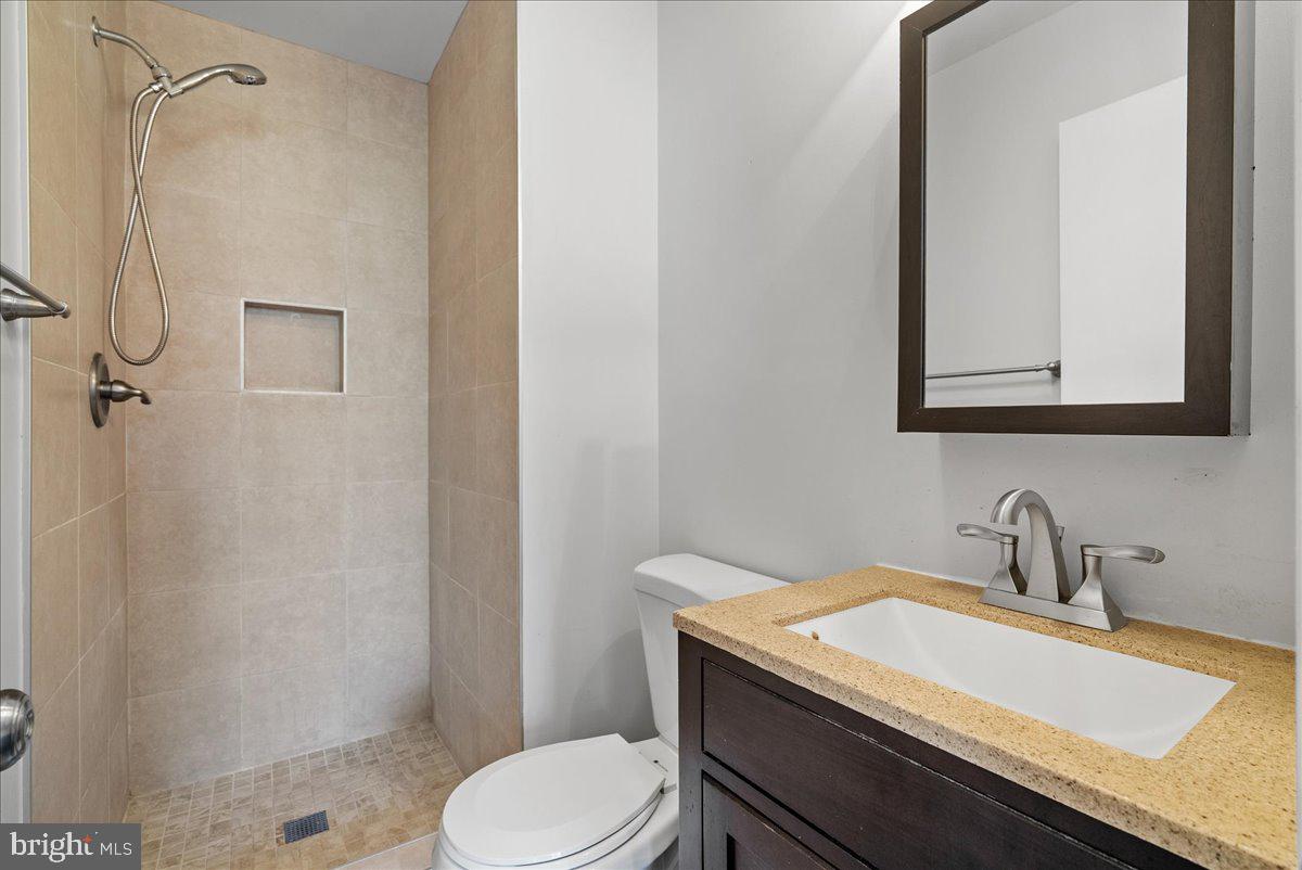 RESTON - Residential Lease