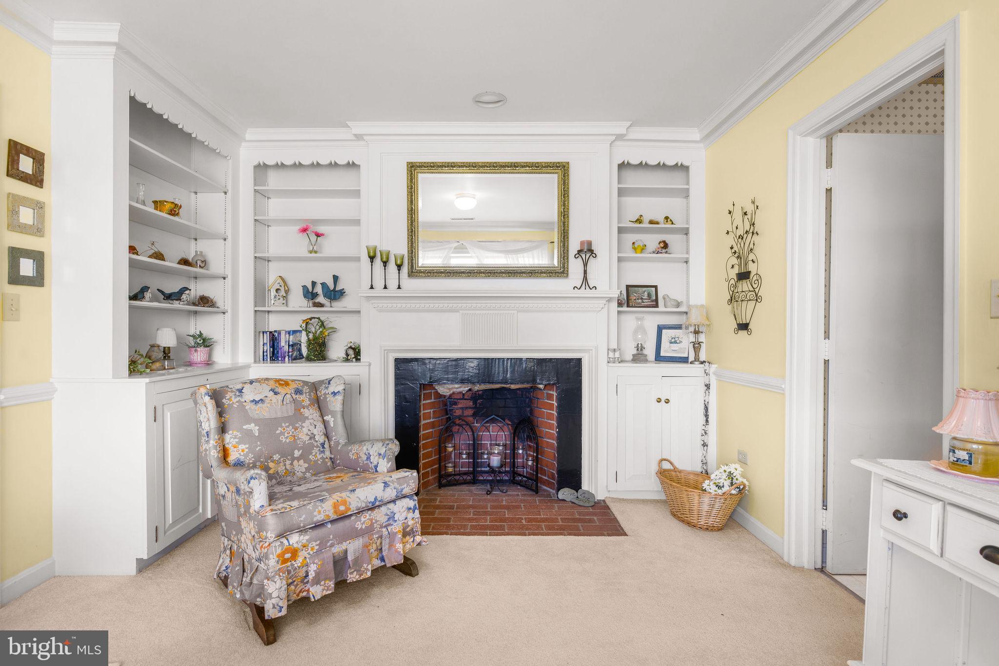 ROCK CASTLE CREEK - Farm