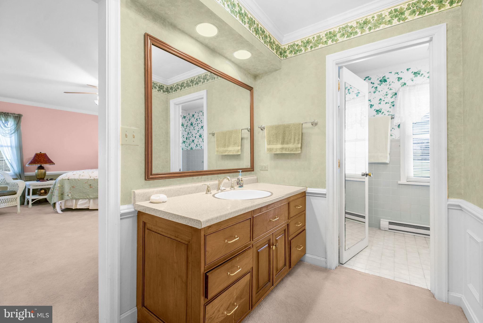 ROCK CASTLE CREEK - Farm