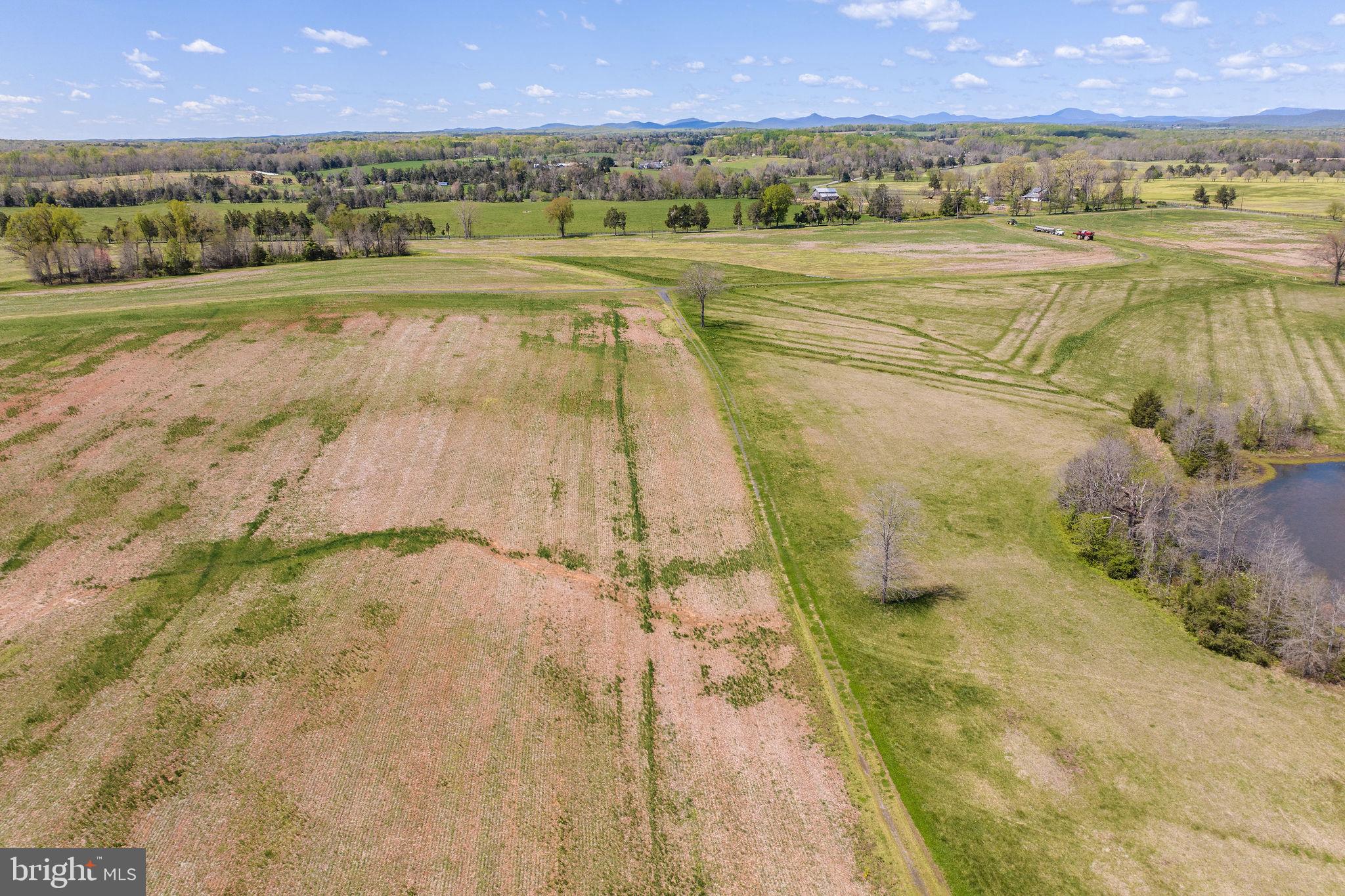 ROCK CASTLE CREEK - Farm