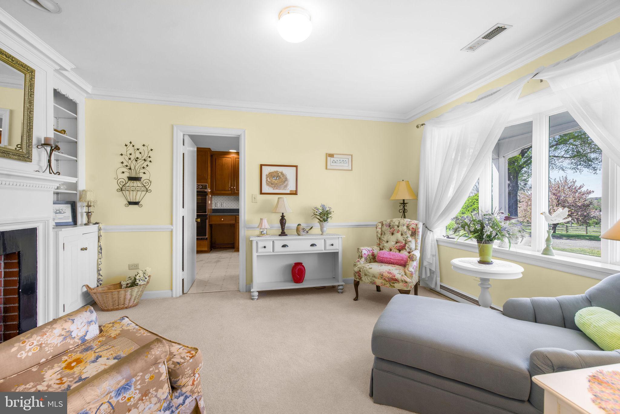 ROCK CASTLE CREEK - Farm