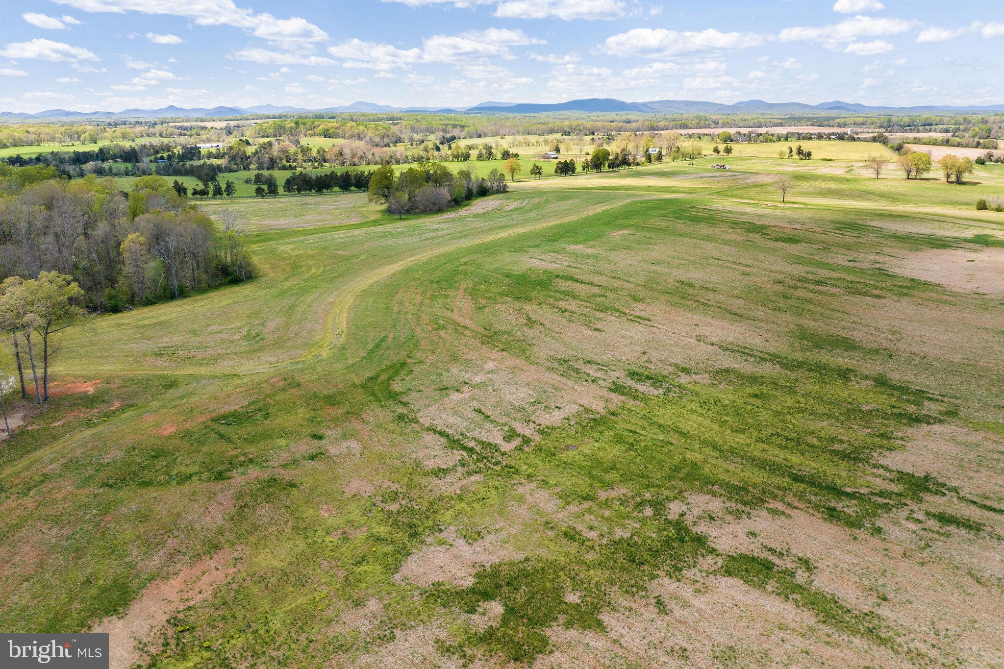 ROCK CASTLE CREEK - Farm