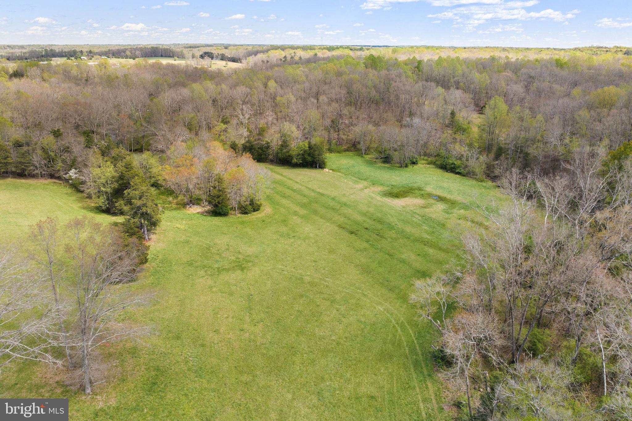 ROCK CASTLE CREEK - Farm