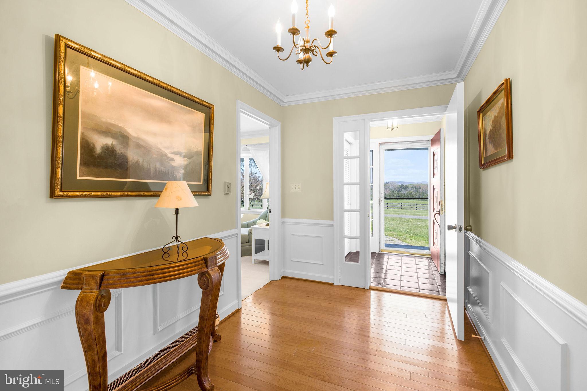 ROCK CASTLE CREEK - Farm