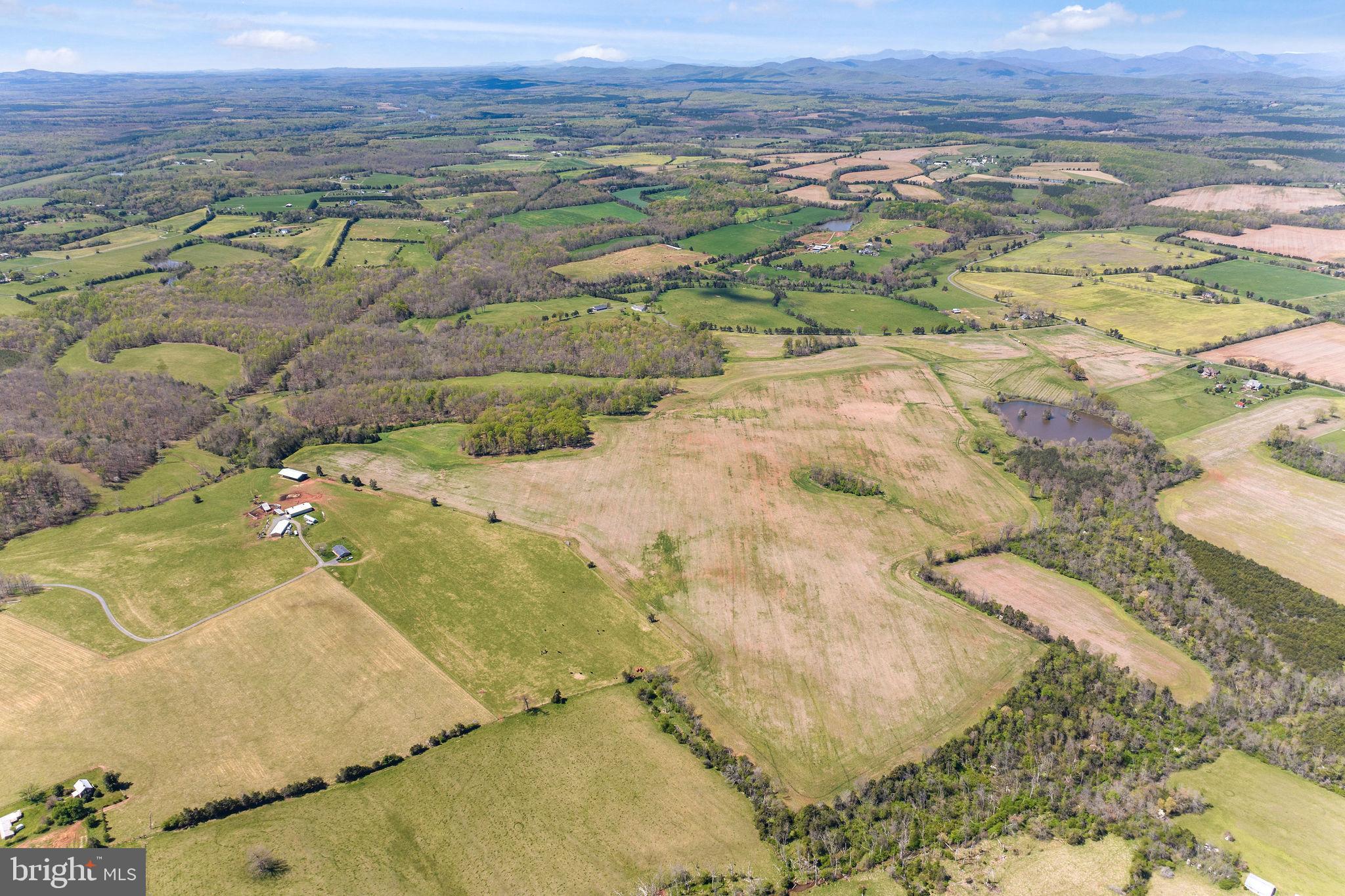 ROCK CASTLE CREEK - Farm