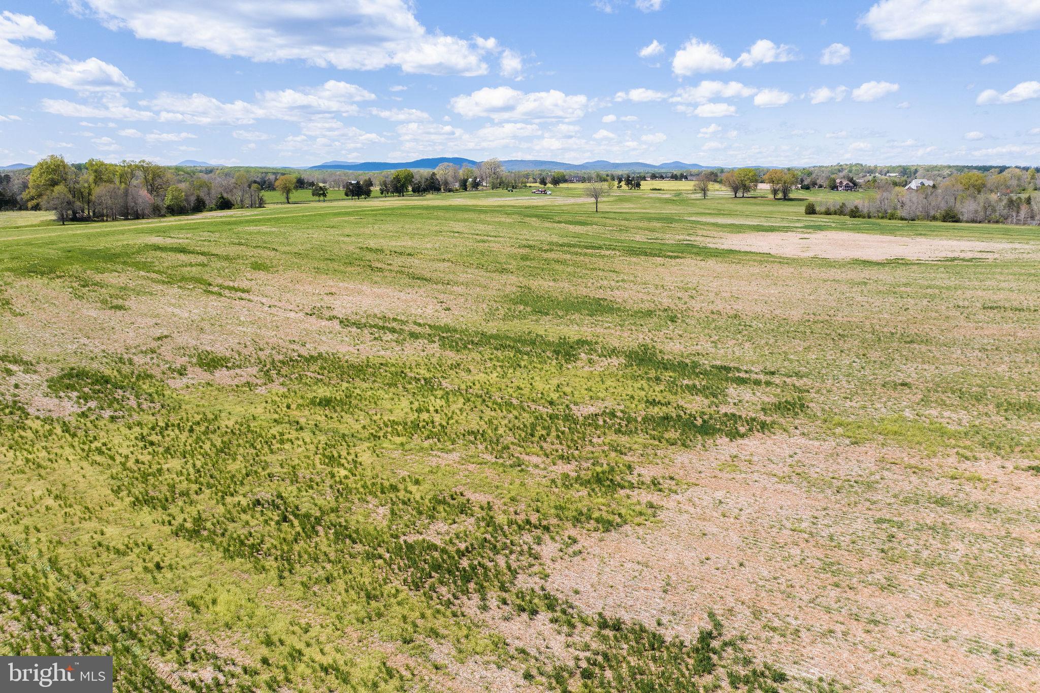 ROCK CASTLE CREEK - Farm