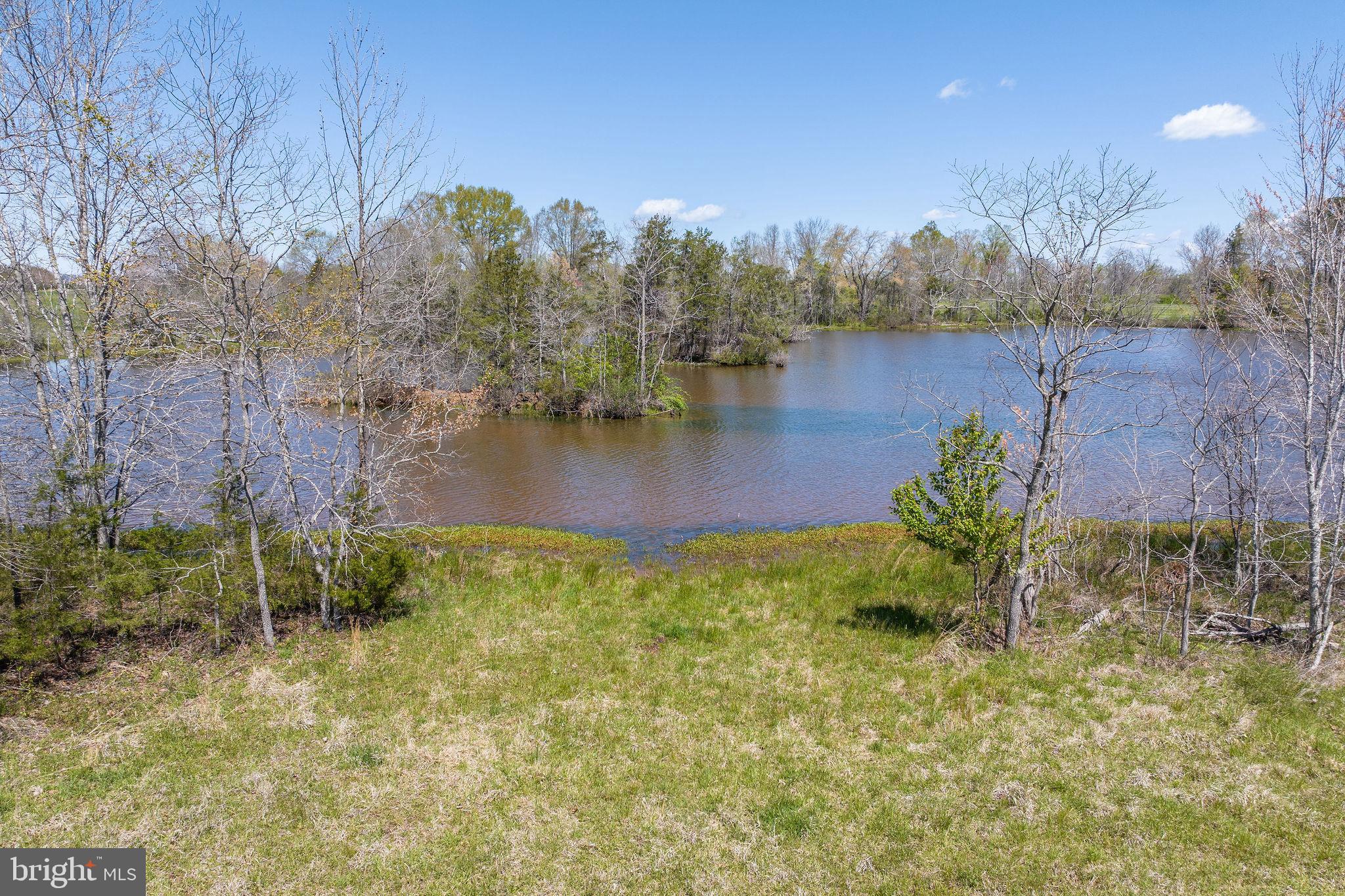 ROCK CASTLE CREEK - Farm