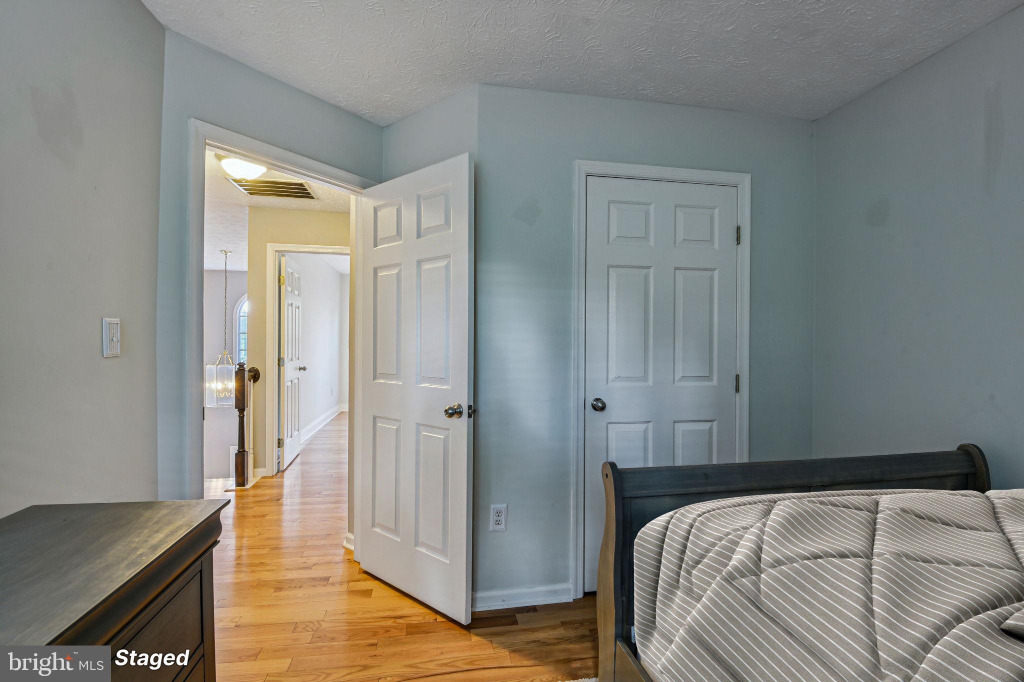 RIDGE FOREST - Residential