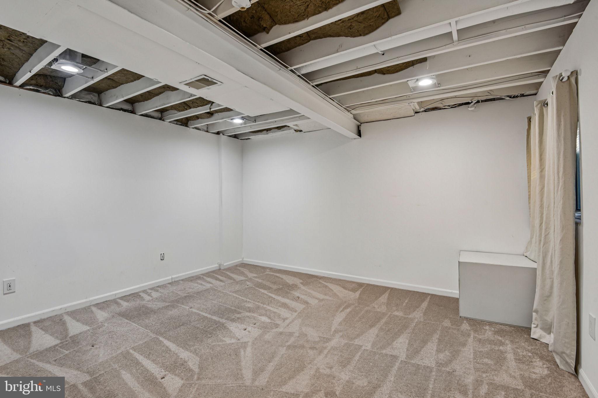 RIDGE FOREST - Residential