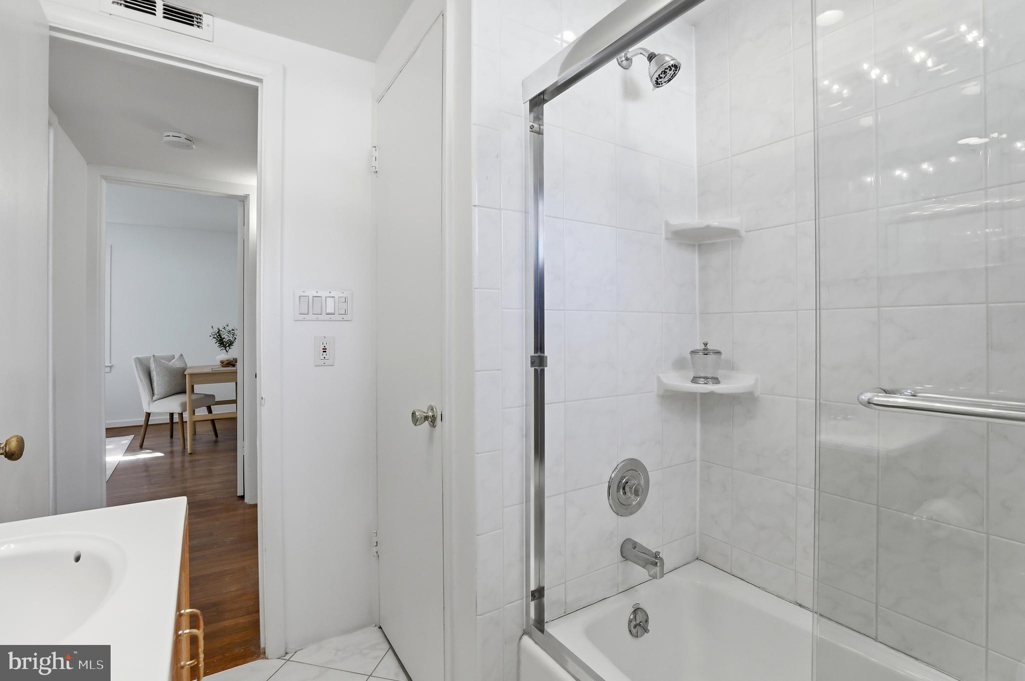 ROCKCREST - Residential