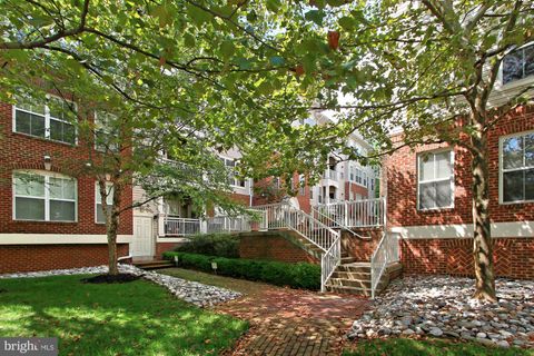 5108 DONOVAN DRIVE 303 ALEXANDRIA VA 22304