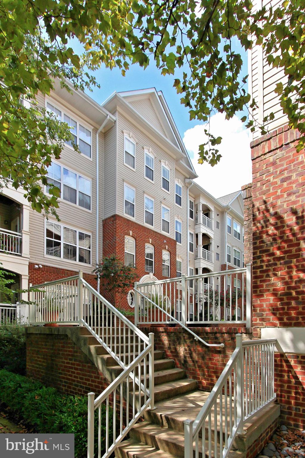 5108 DONOVAN DRIVE 303