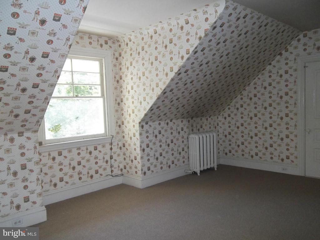 SCHOOL LANE HILLS - Residential