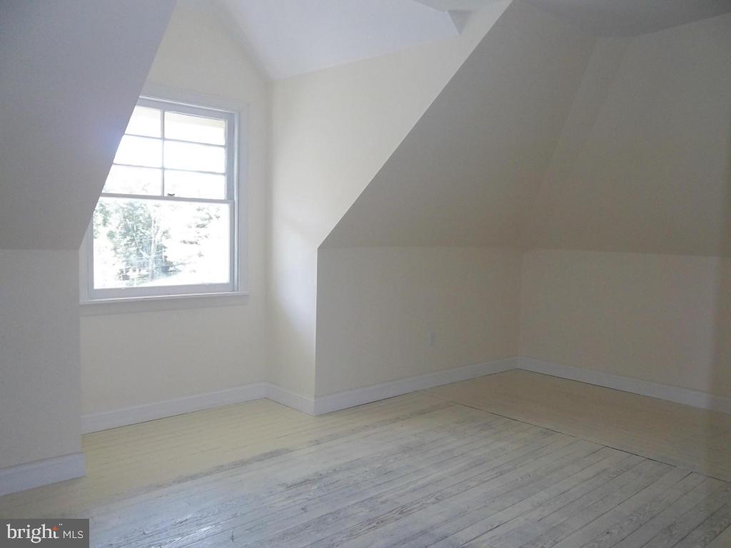 SCHOOL LANE HILLS - Residential