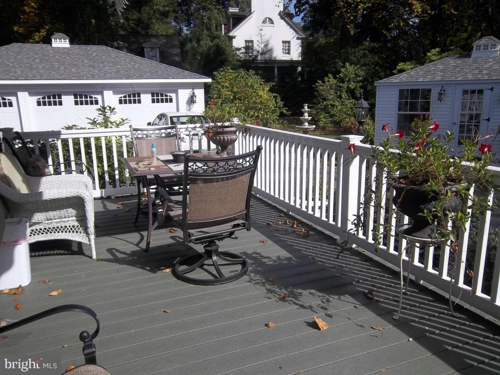 SCHOOL LANE HILLS - Residential