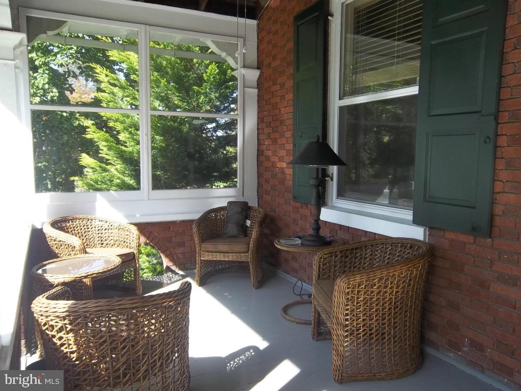 SCHOOL LANE HILLS - Residential