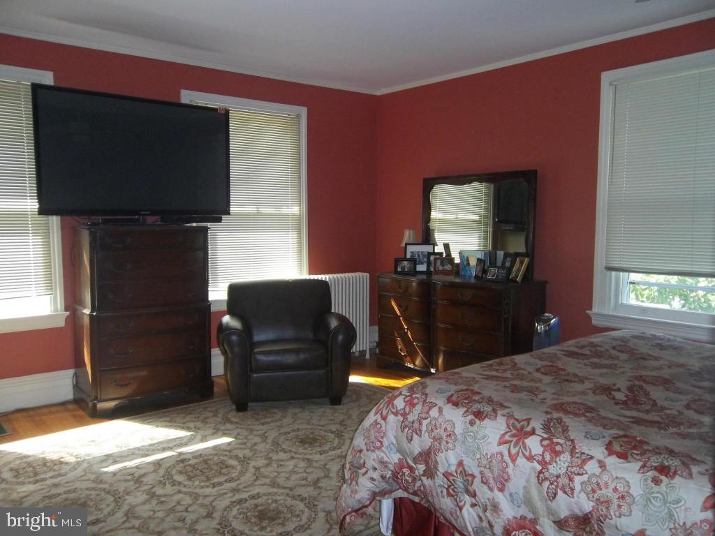 SCHOOL LANE HILLS - Residential