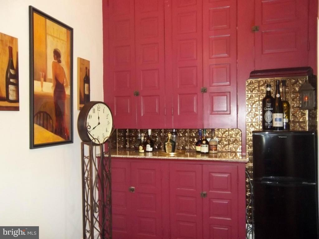 SCHOOL LANE HILLS - Residential