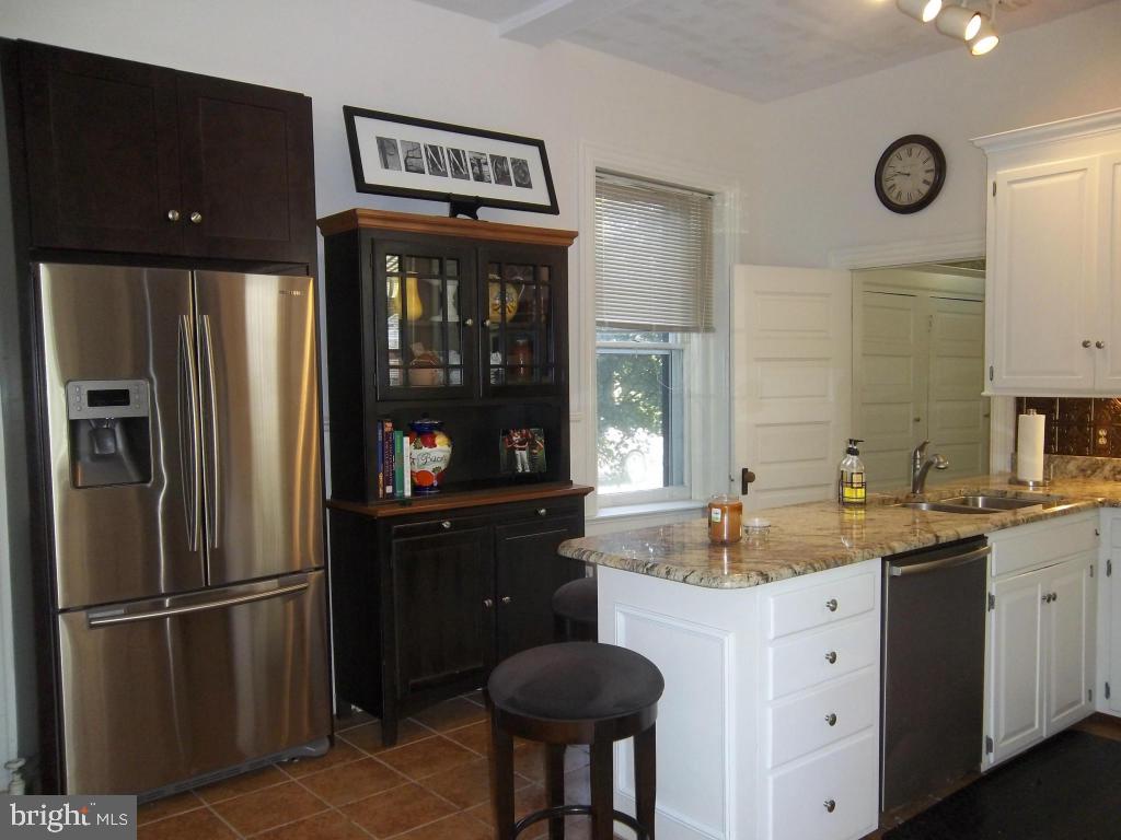 SCHOOL LANE HILLS - Residential