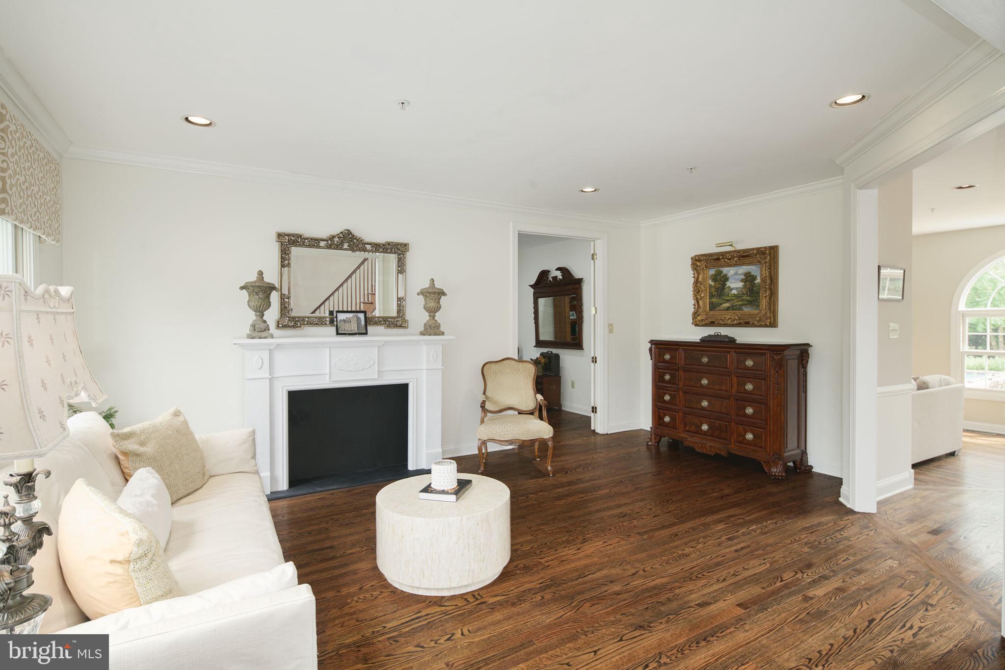 ESTS AT WARWICK L - Residential