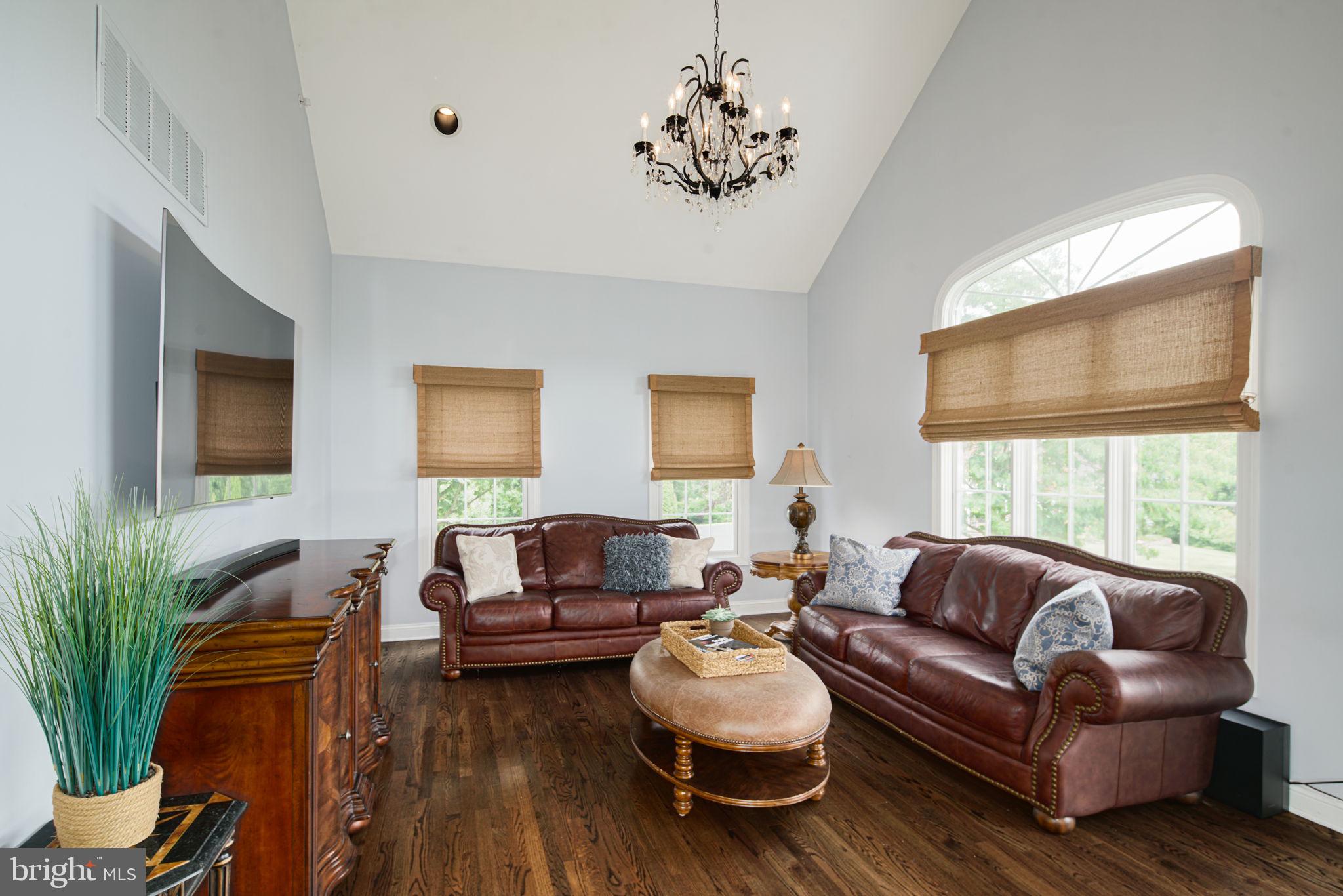 ESTS AT WARWICK L - Residential