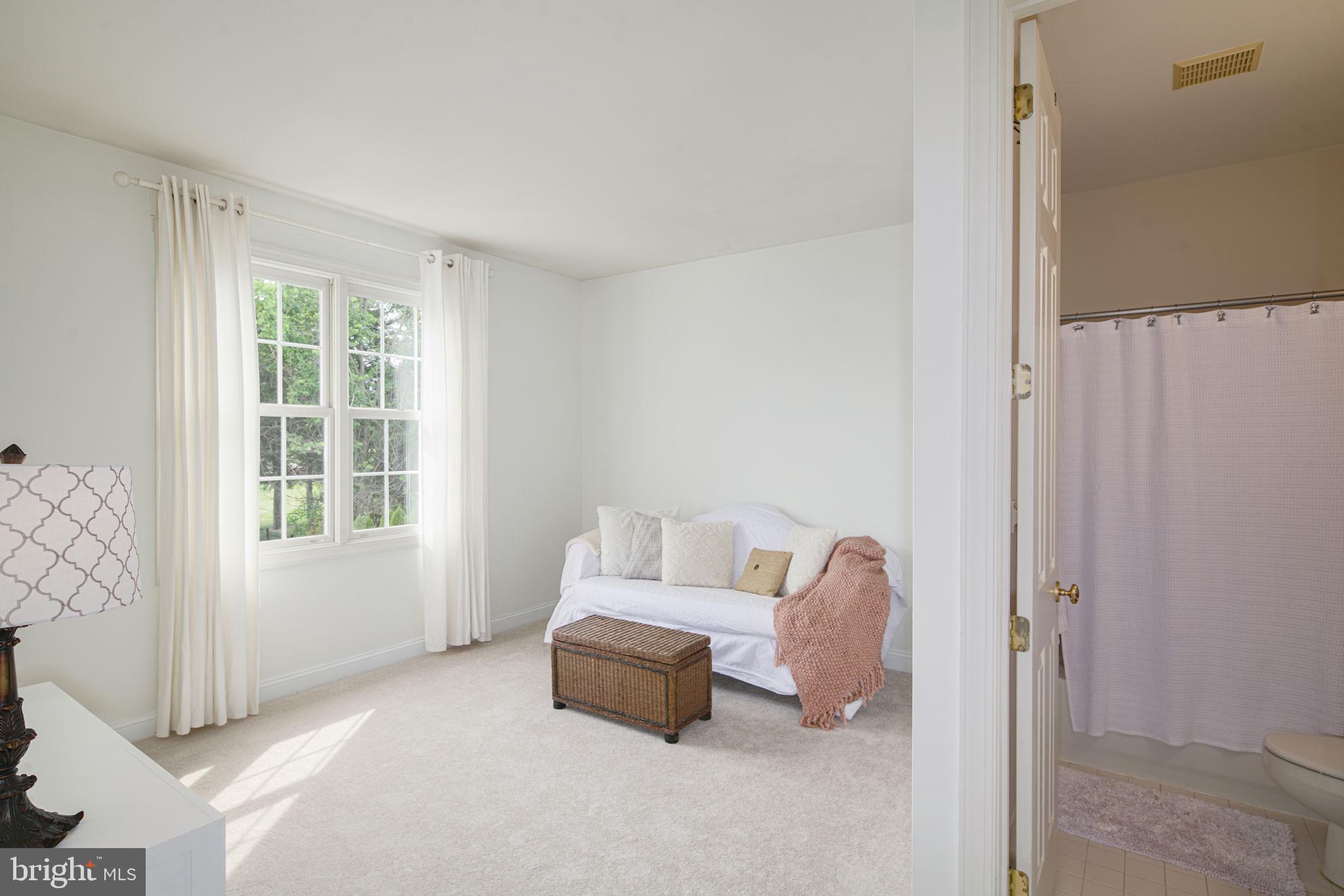 ESTS AT WARWICK L - Residential