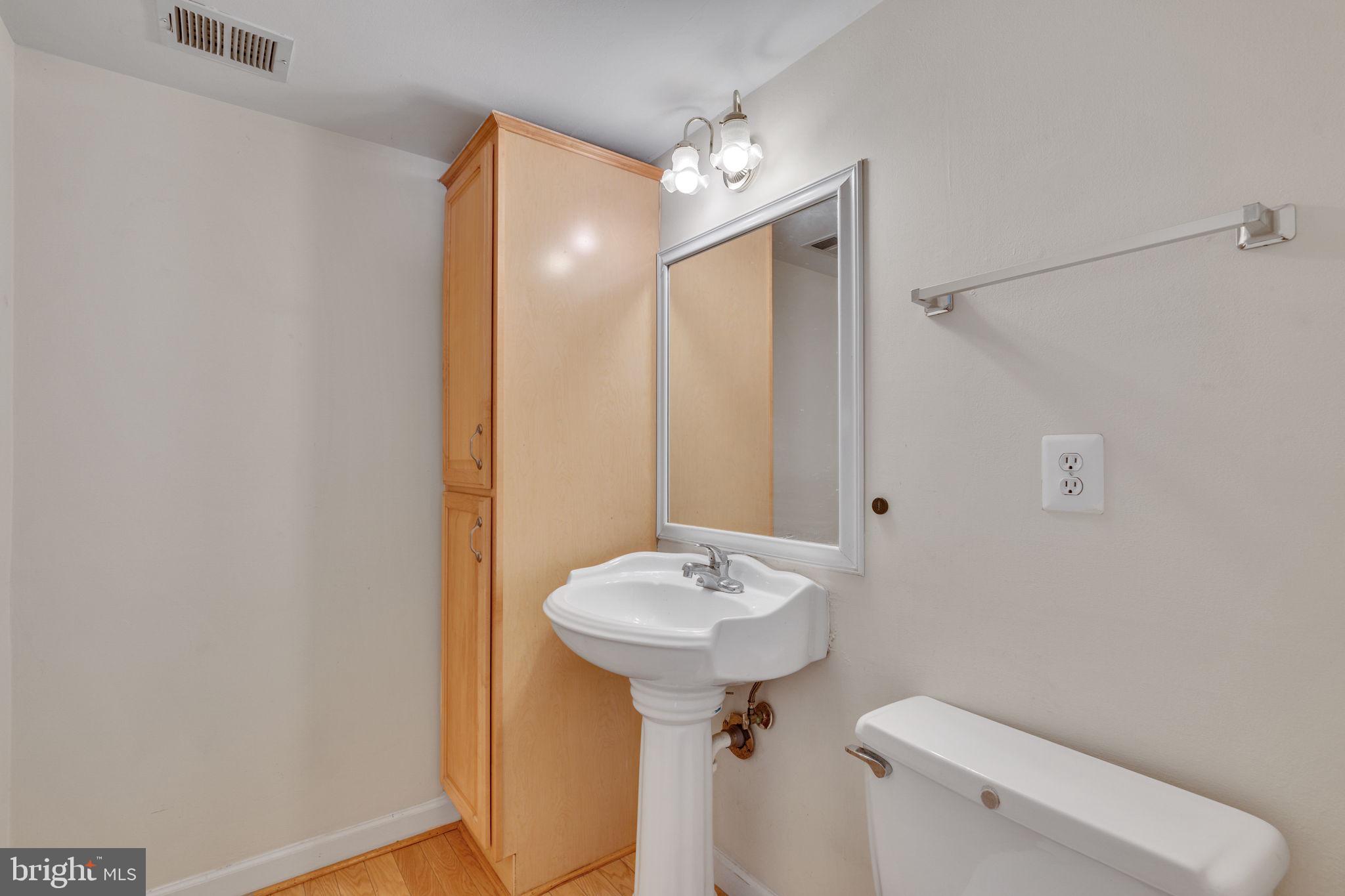 ORANGE HUNT ESTATES - Residential Lease