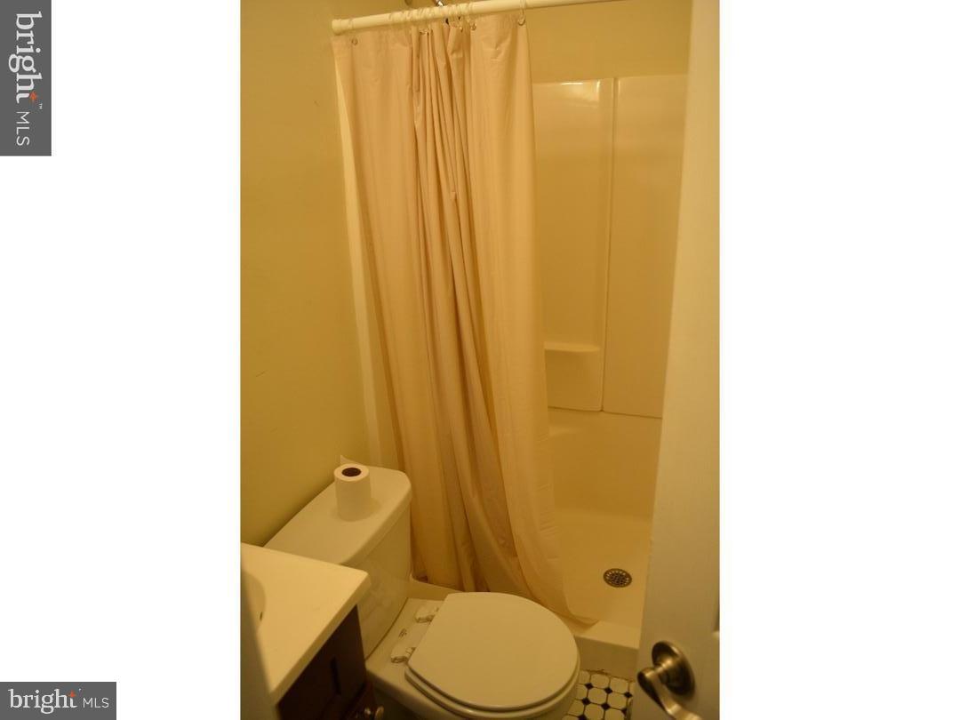 TEMPLE UNIVERSITY - Residential Lease