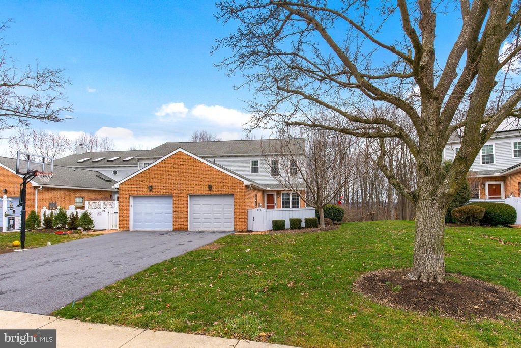 Photo of 174 Treetops Drive, Lancaster, PA 17601 (MLS # PALA2046226)