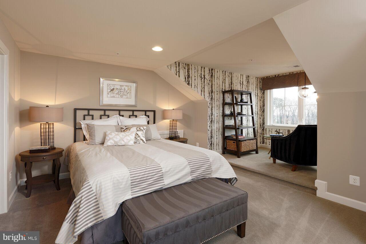 GREENBELT STATION - Residential