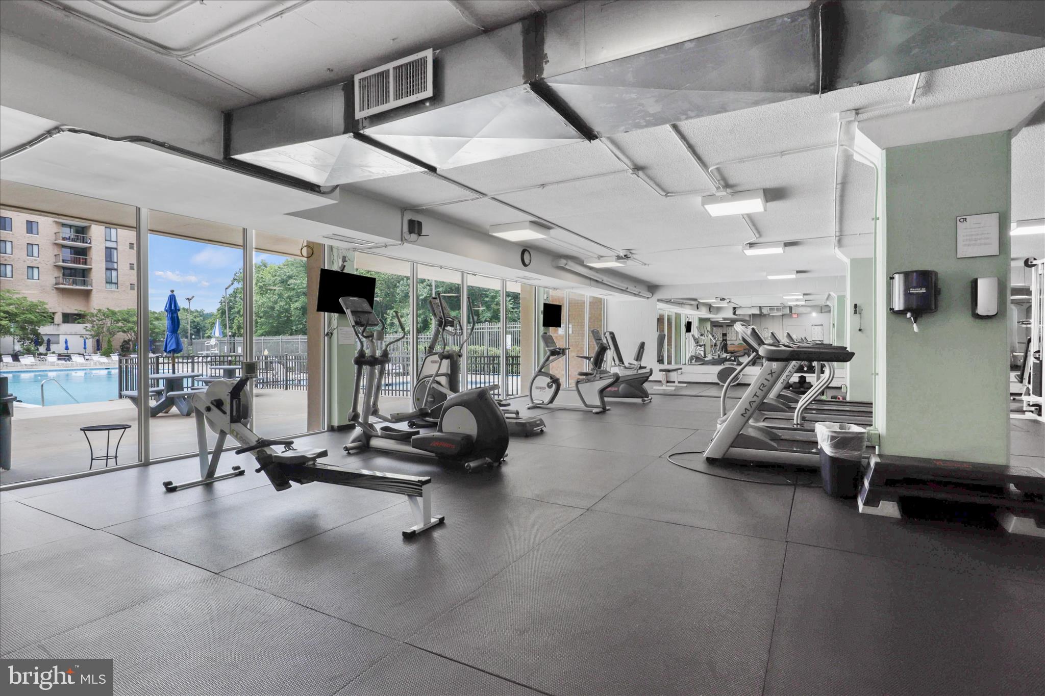 THE CARLTON - Residential