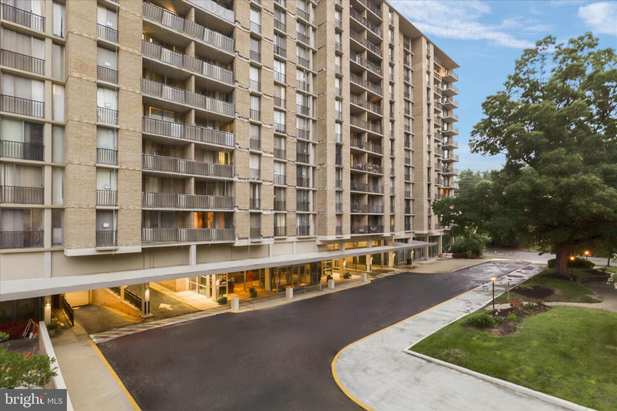 THE CARLTON - Residential