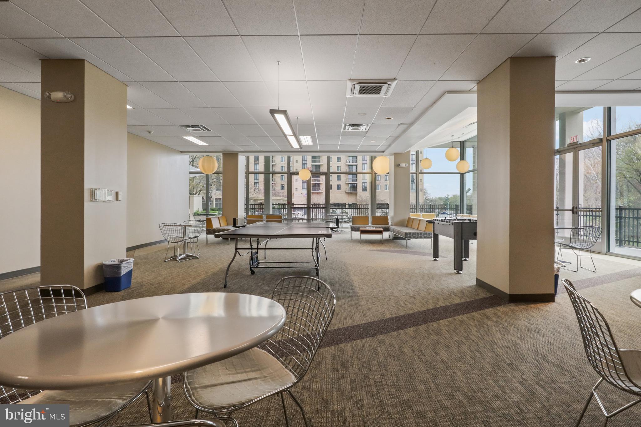 THE CARLTON - Residential