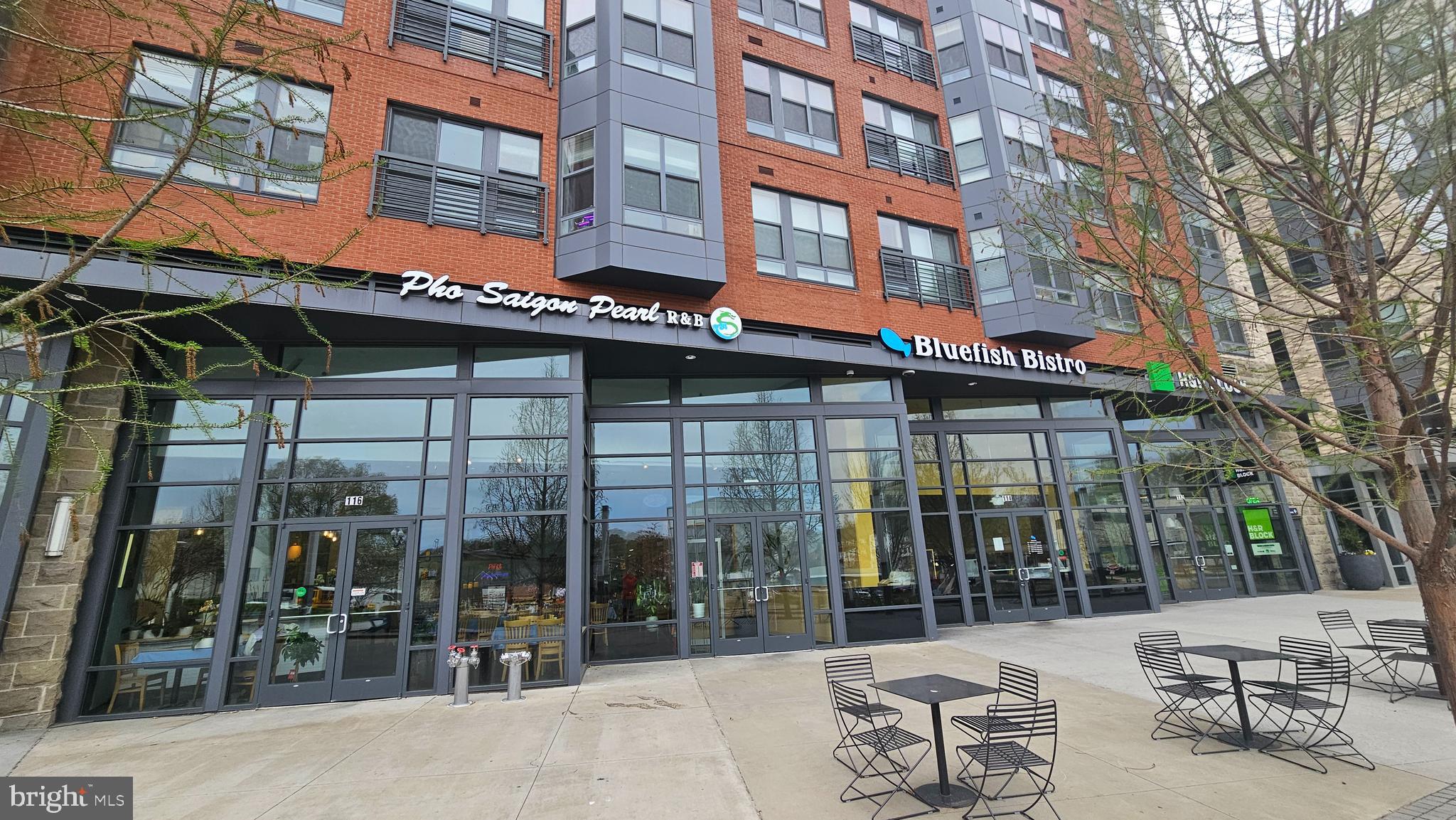 THE CARLTON - Residential