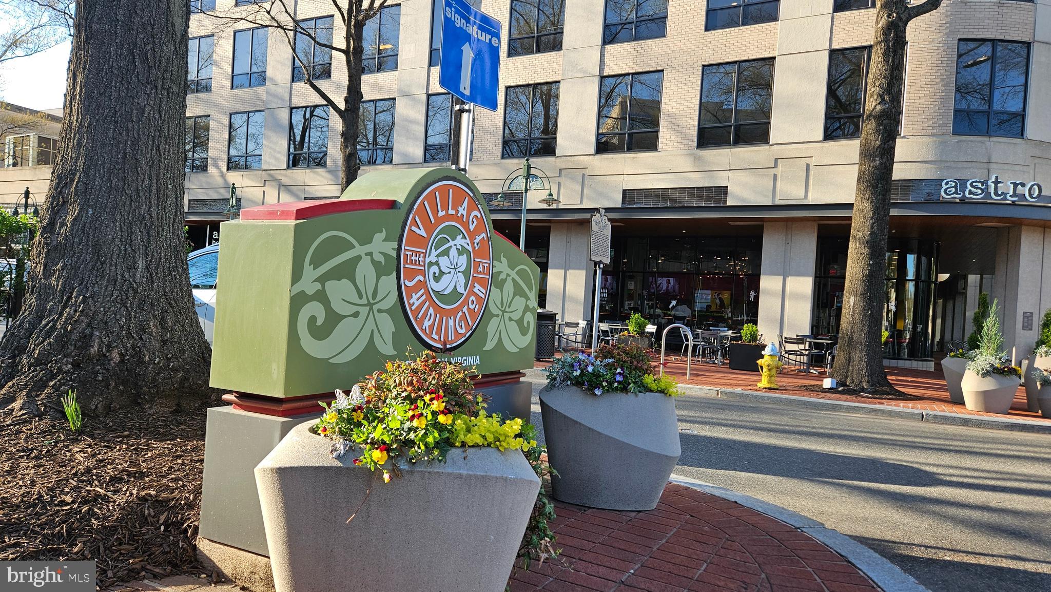 THE CARLTON - Residential